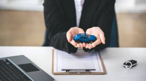 Perbedaan Asuransi TLO dan All Risk dengan Contoh Kerugian dan Keuntungannya